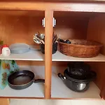 Apto grande com rede de descanso na sala
